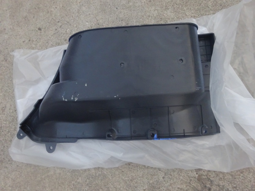 脚踏板护罩/ETX右上