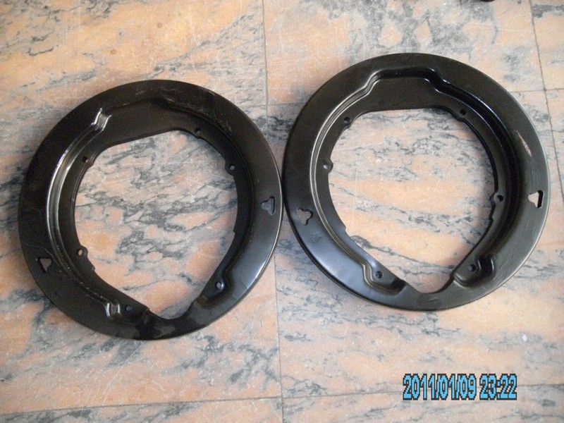 前制动器防尘罩/左