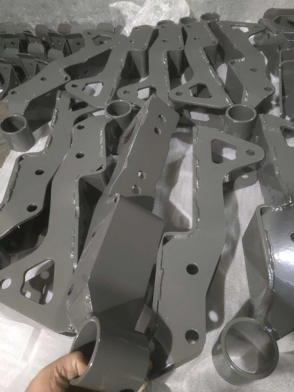 驾驶室后悬下支架