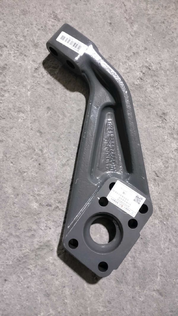 发动机左后支撑