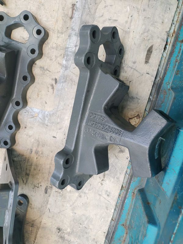 V型推力杆左支座