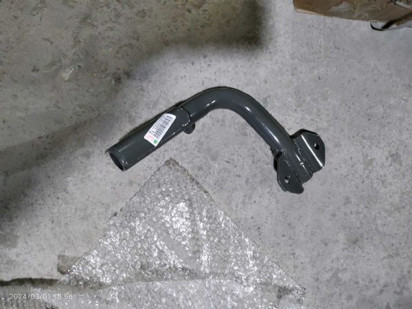 油滤器进气管支架