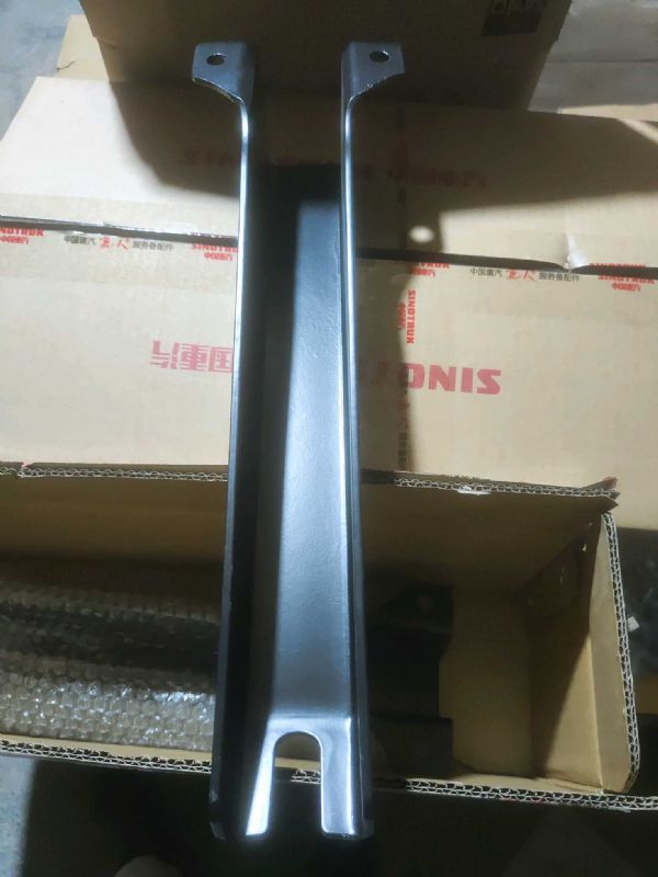 保险杠加强支架