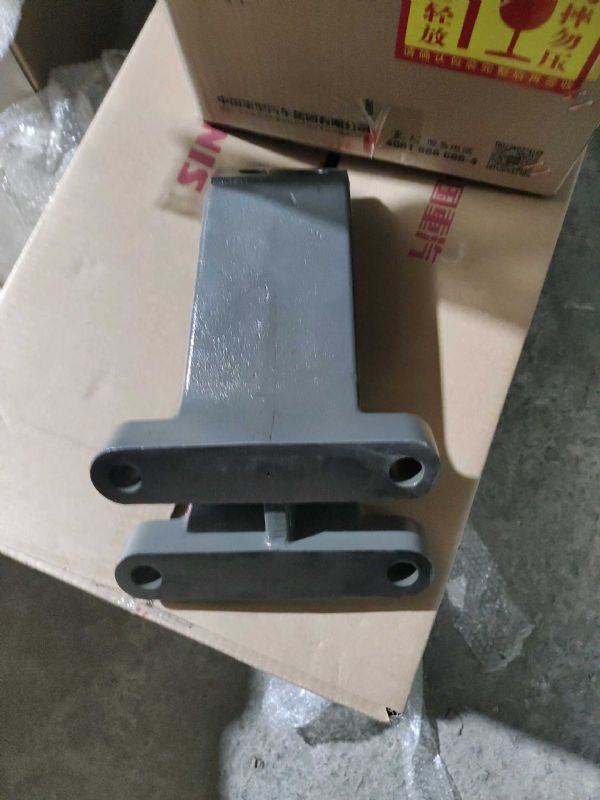 发动机悬置支架图2