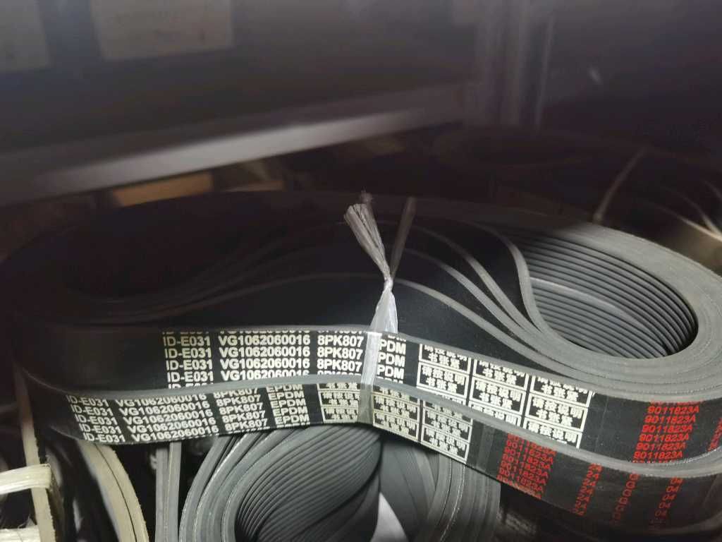 09金王子电机带8PK807皮带图2