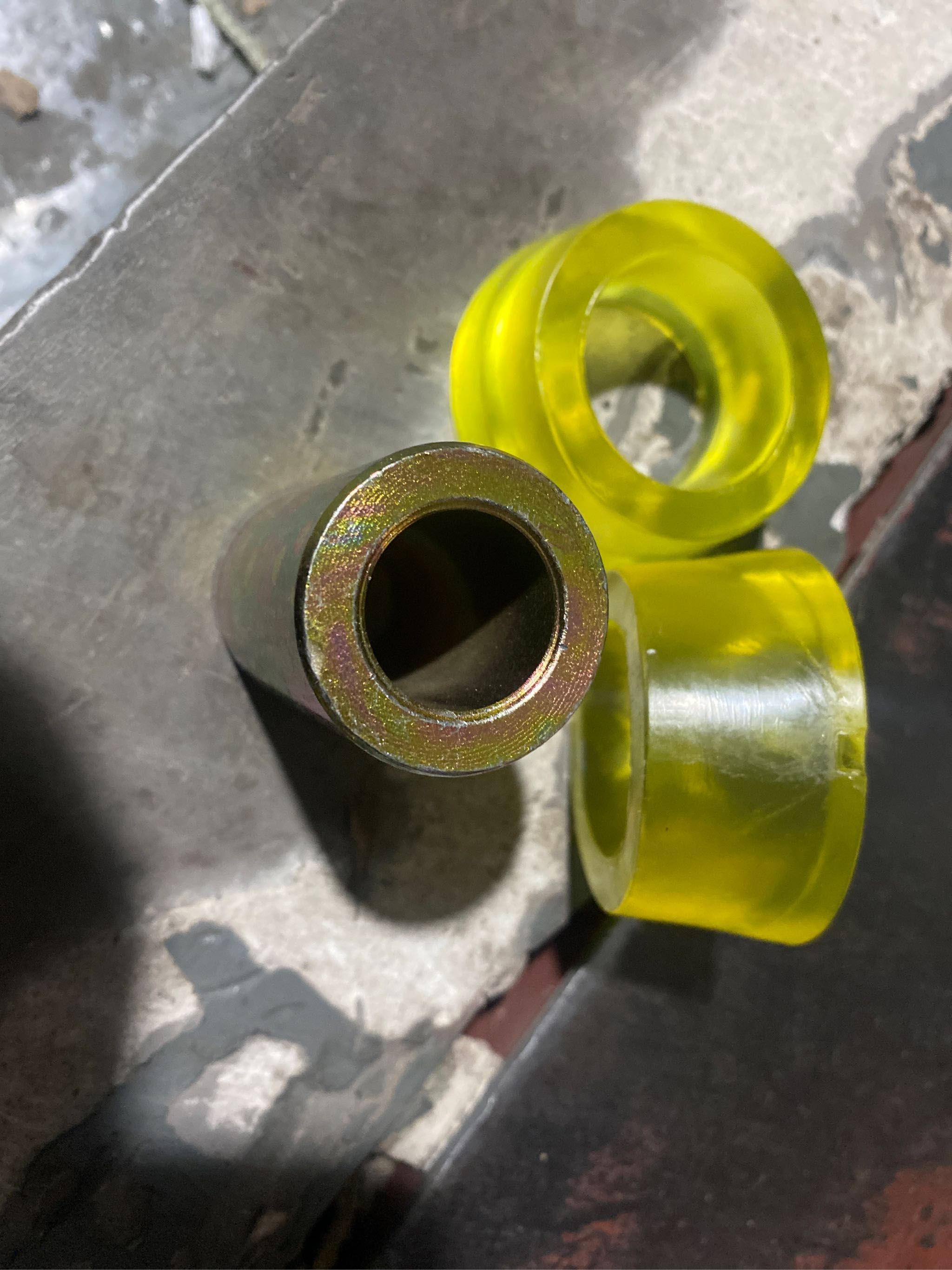 HOWO后稳定杆衬套图3