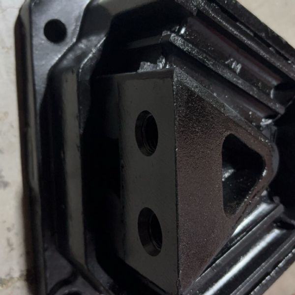 x3000前支撑（右）图2