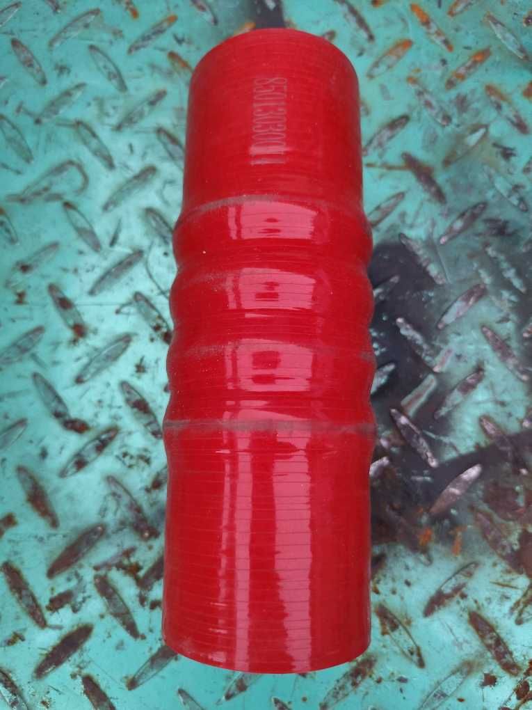 水箱下水管