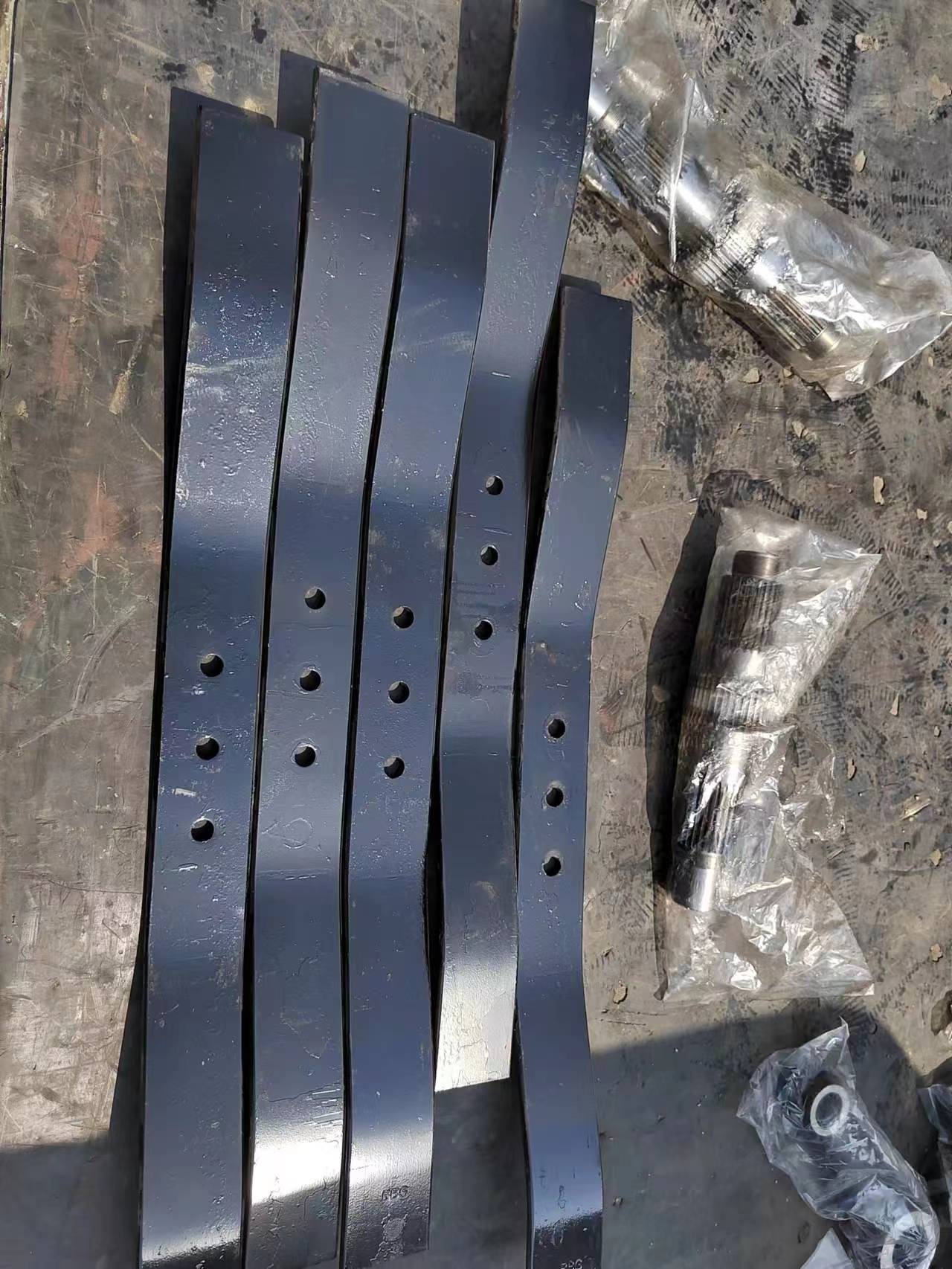 变速箱吊梁 三孔