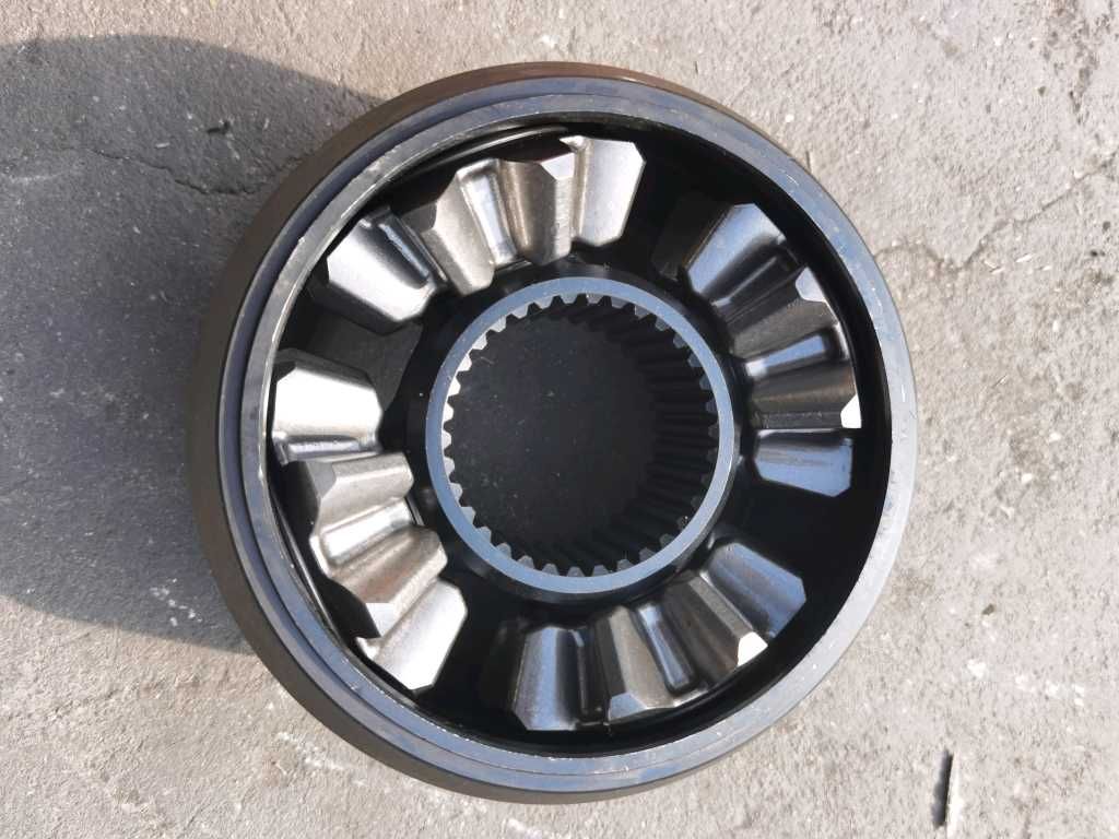 差速器总成 轴间