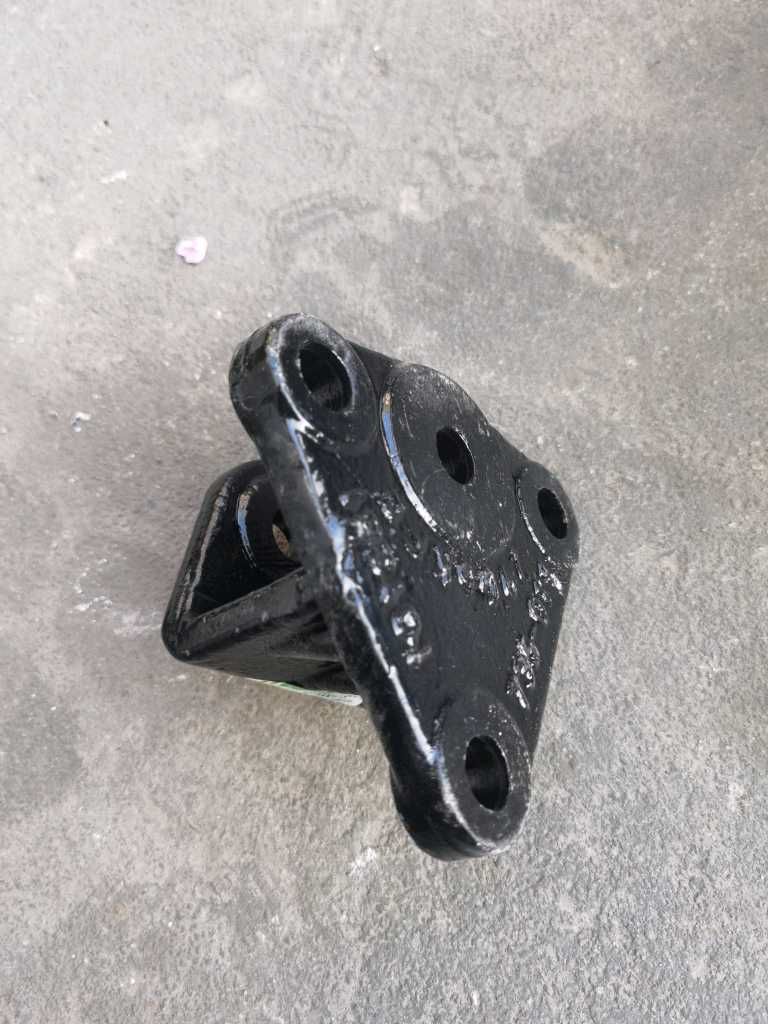 稳定杆上支架图3