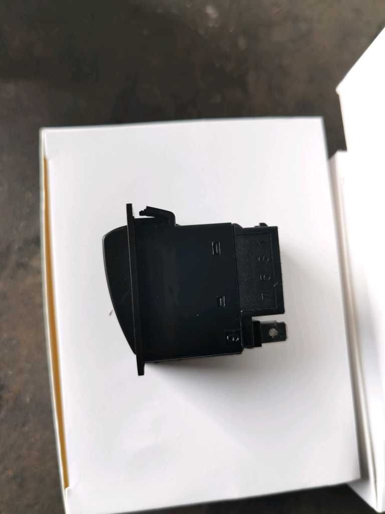 翘板开关 灯光总开关