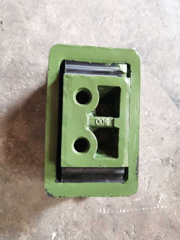 发动机后支撑 配锡柴